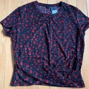 Knot in the front shirt